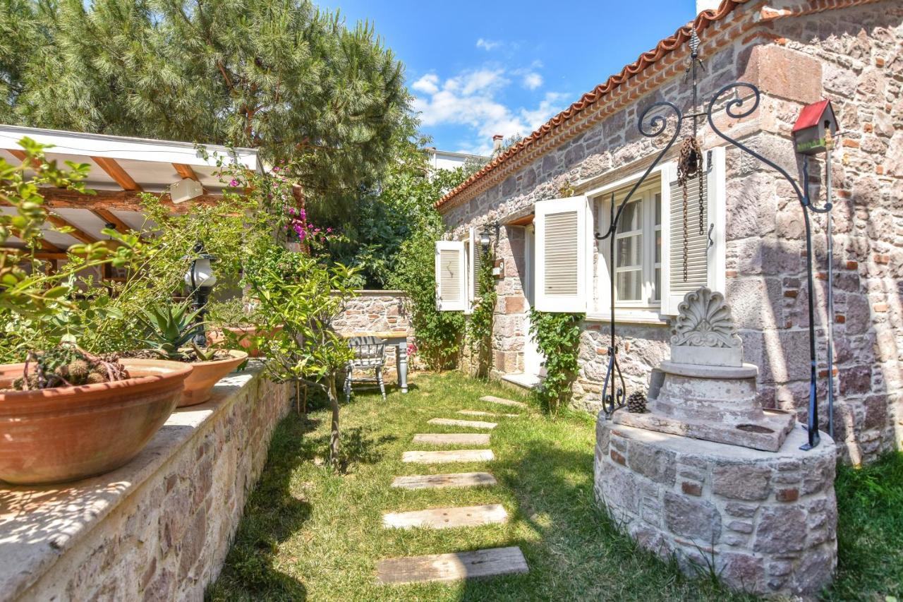 Lunaria Guest House Ayvalik Exterior photo