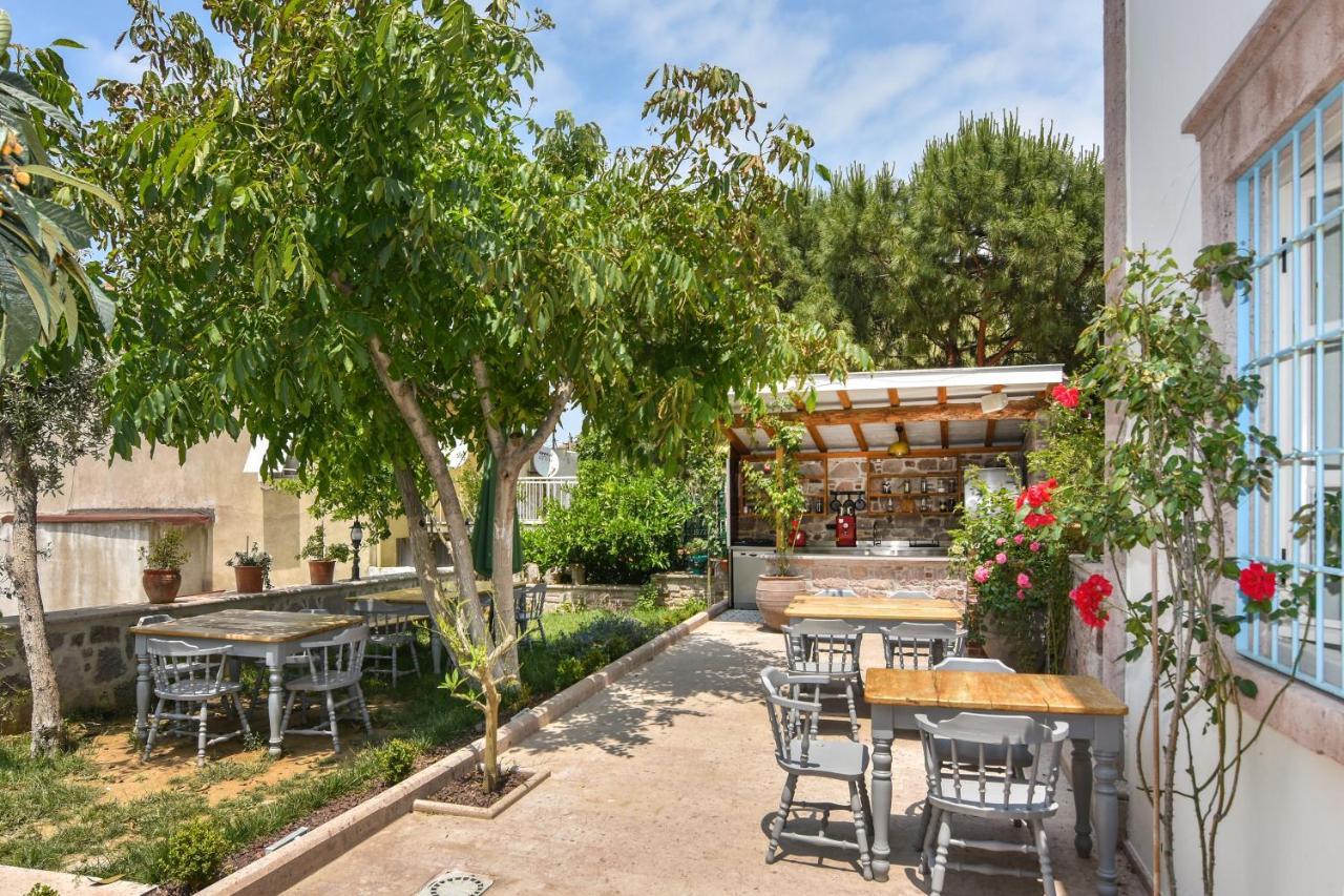 Lunaria Guest House Ayvalik Exterior photo