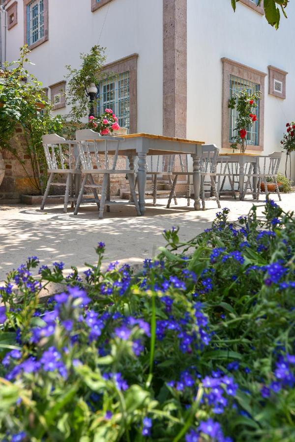 Lunaria Guest House Ayvalik Exterior photo